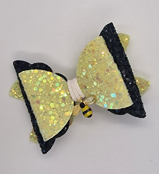 Hannah Bow - Bumble bee