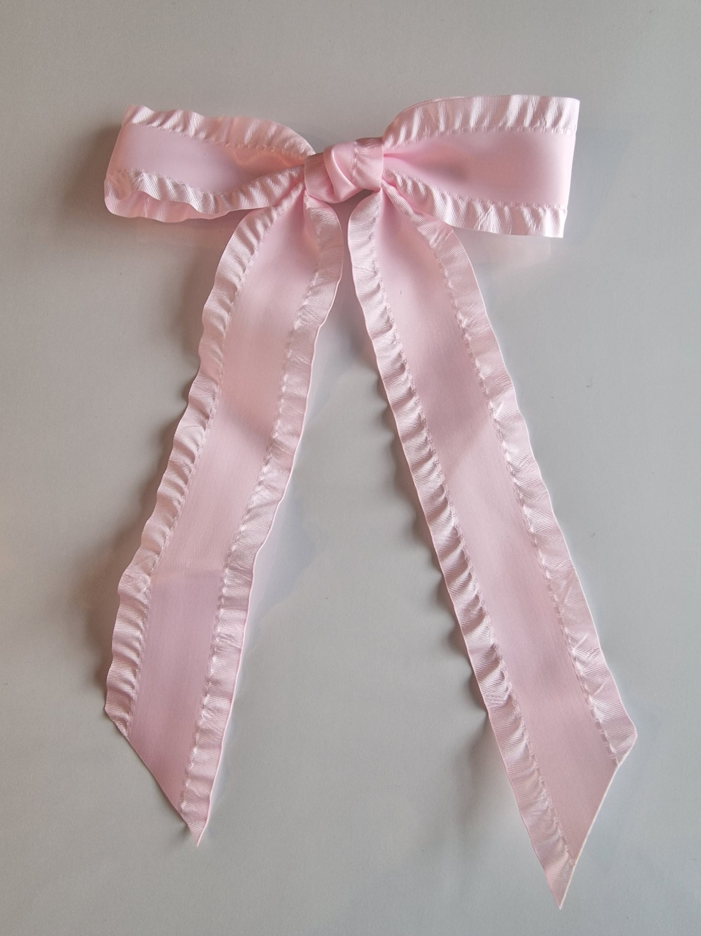 Isla Bow - Frilly ribbon