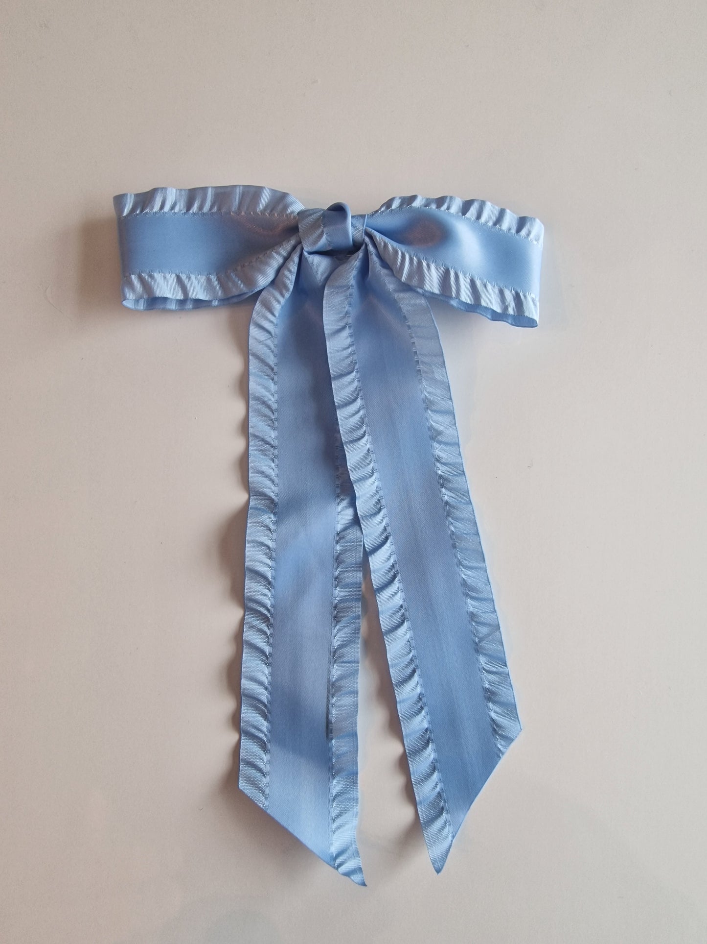 Isla Bow - Frilly ribbon